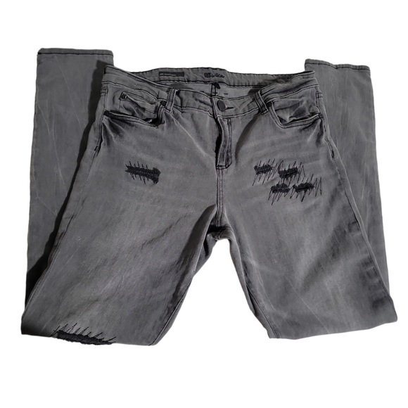 Women's Distressed Gray Jeans - Picture 3 of 16